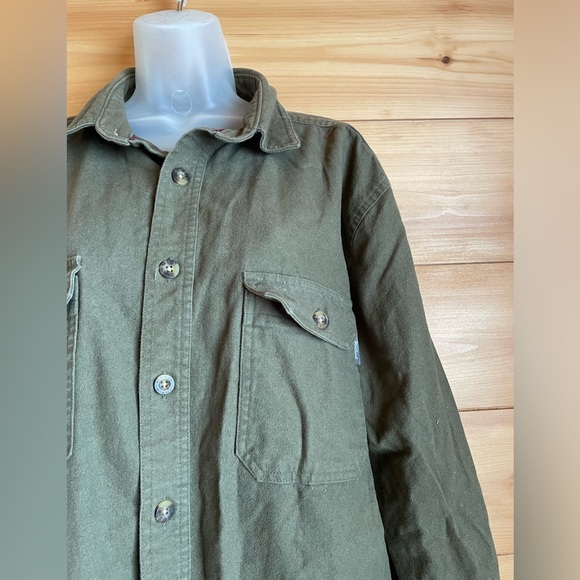 Men’s heavy duty 100% cotton Woolrich flannel button up - Picture 4 of 6